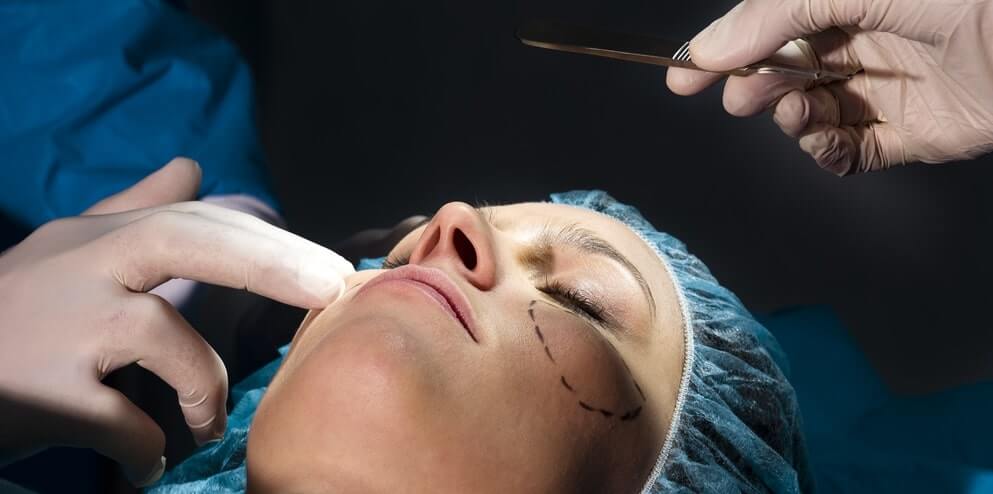 Why Winter Is A Best Season For Plastic Surgery